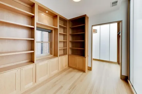 3752 North Wayne Avenue Chicago IL 60613