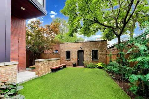 3752 North Wayne Avenue Chicago IL 60613