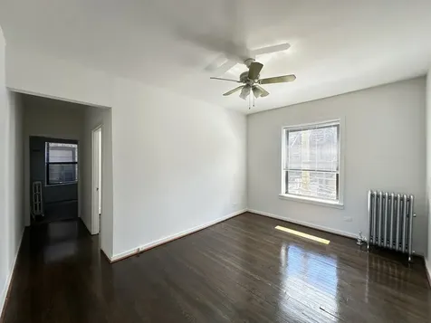 931.5 West Sunnyside Avenue Chicago IL 60640