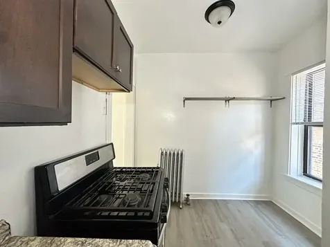 931.5 West Sunnyside Avenue Chicago IL 60640