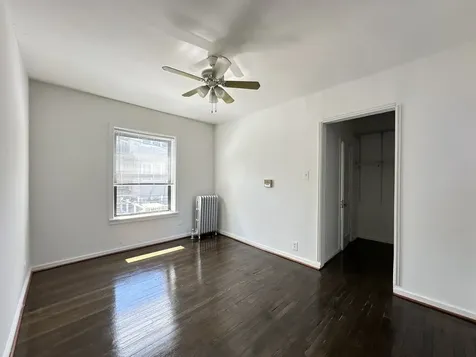 931.5 West Sunnyside Avenue Chicago IL 60640