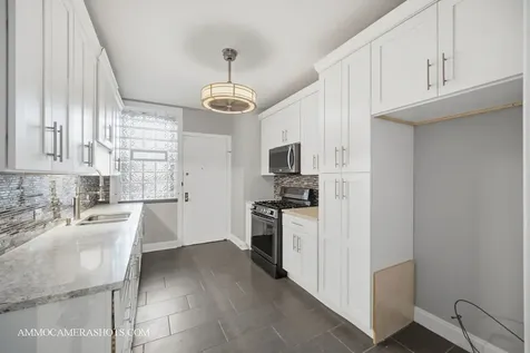 6807 South Paxton Avenue Chicago IL 60649