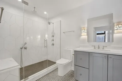 1071 West 15th Street Chicago IL 60608
