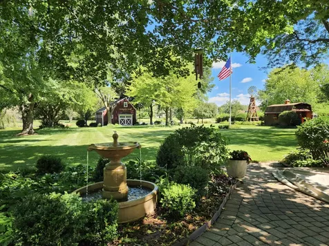 33925 North Fischer Drive Ingleside IL 60041