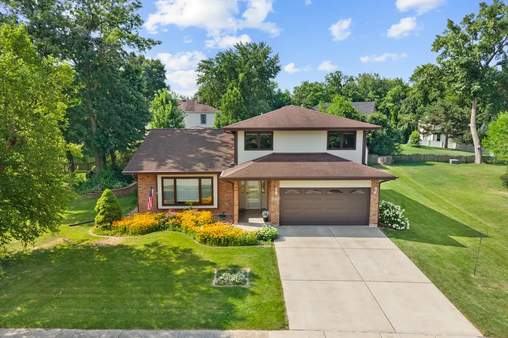345 Mayfair Drive Aurora IL 60504