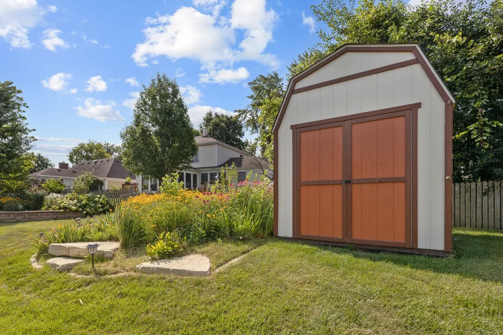 345 Mayfair Drive Aurora IL 60504