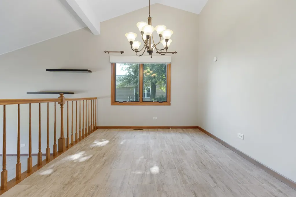 345 Mayfair Drive Aurora IL 60504