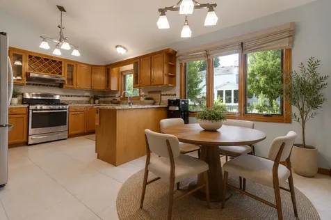 345 Mayfair Drive Aurora IL 60504