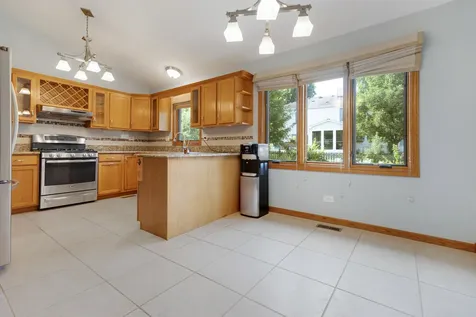 345 Mayfair Drive Aurora IL 60504