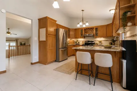 345 Mayfair Drive Aurora IL 60504