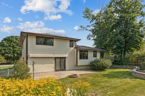345 Mayfair Drive Aurora IL 60504
