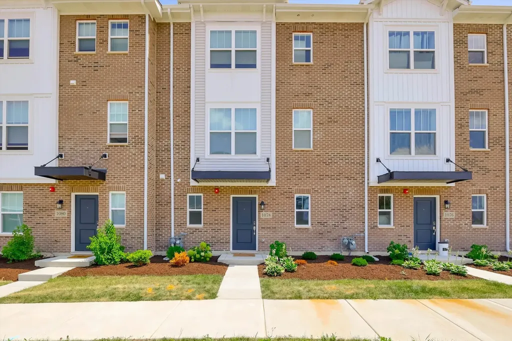1078 Bogart Street Des Plaines IL 60018