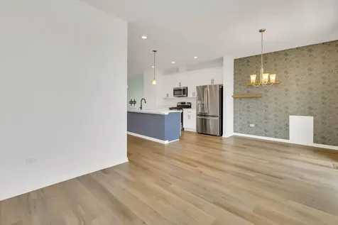 1078 Bogart Street Des Plaines IL 60018