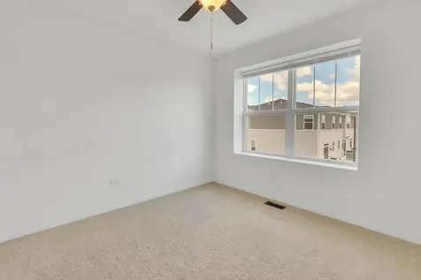 1078 Bogart Street Des Plaines IL 60018