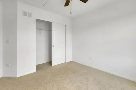 1078 Bogart Street Des Plaines IL 60018