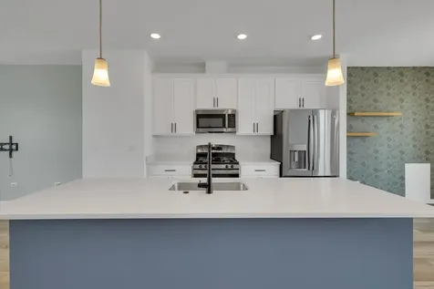 1078 Bogart Street Des Plaines IL 60018