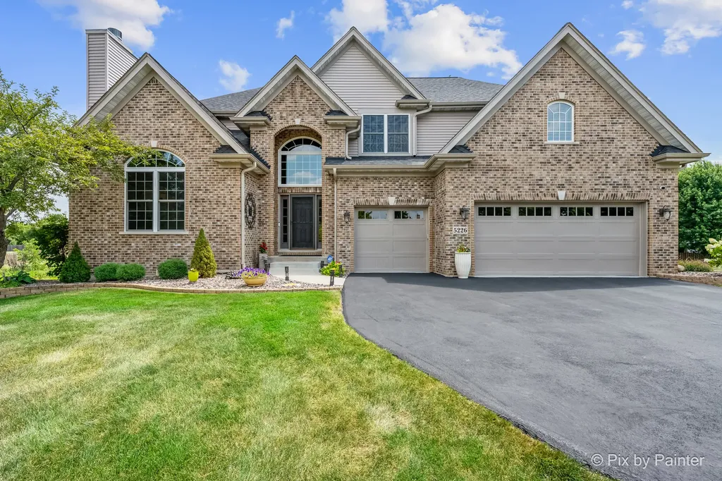 5226 Greenshire Circle Lake In The Hills IL 60156