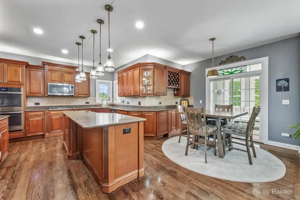 5226 Greenshire Circle Lake In The Hills IL 60156
