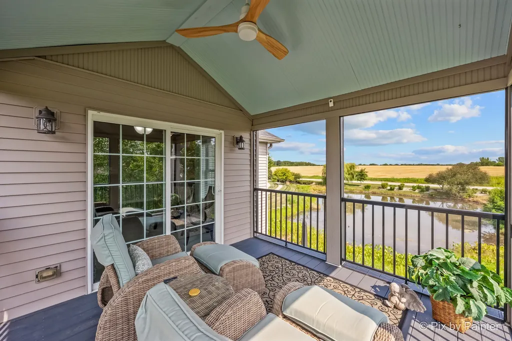 5226 Greenshire Circle Lake In The Hills IL 60156