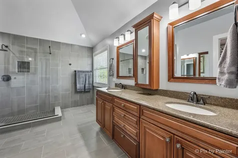 5226 Greenshire Circle Lake In The Hills IL 60156