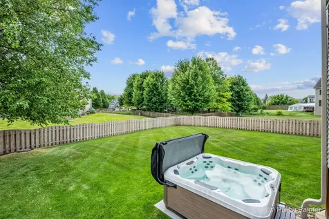 5226 Greenshire Circle Lake In The Hills IL 60156