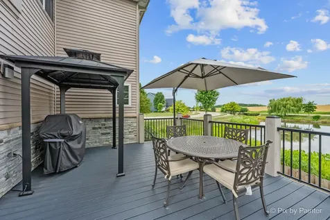 5226 Greenshire Circle Lake In The Hills IL 60156