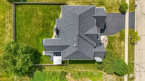 5226 Greenshire Circle Lake In The Hills IL 60156