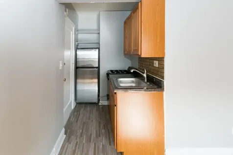4602 North Beacon Street Chicago IL 60640
