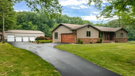 14480 North 1025th Street Effingham IL 62401