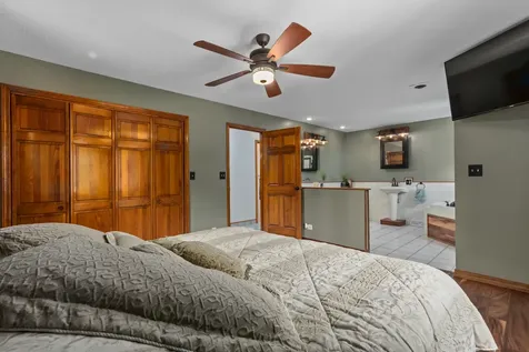 14480 North 1025th Street Effingham IL 62401