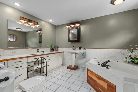 14480 North 1025th Street Effingham IL 62401