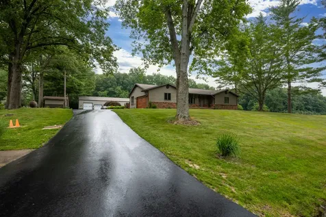 14480 North 1025th Street Effingham IL 62401