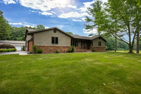 14480 North 1025th Street Effingham IL 62401