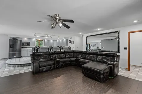 14480 North 1025th Street Effingham IL 62401