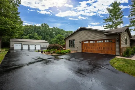 14480 North 1025th Street Effingham IL 62401