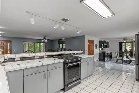 14480 North 1025th Street Effingham IL 62401