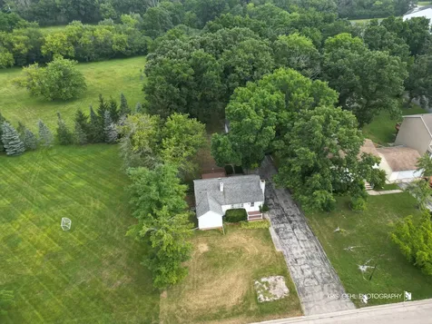3152 27TH Street Zion IL 60099