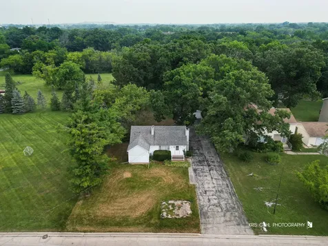 3152 27TH Street Zion IL 60099