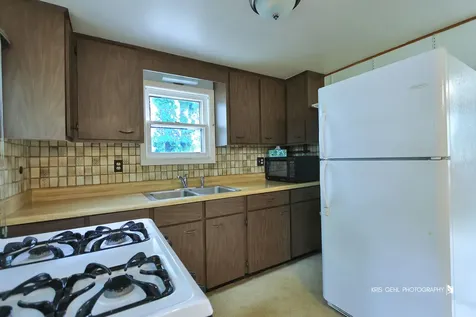 3152 27TH Street Zion IL 60099