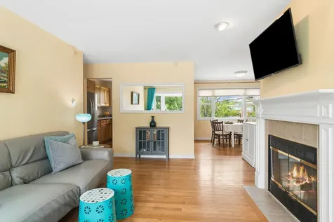 712 Saint Marys Parkway Buffalo Grove IL 60089