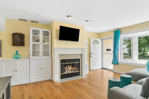 712 Saint Marys Parkway Buffalo Grove IL 60089