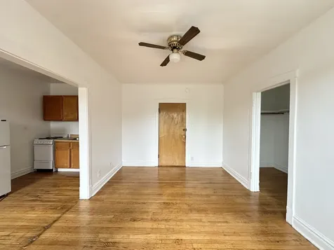 2432 North Linden Place Chicago IL 60647