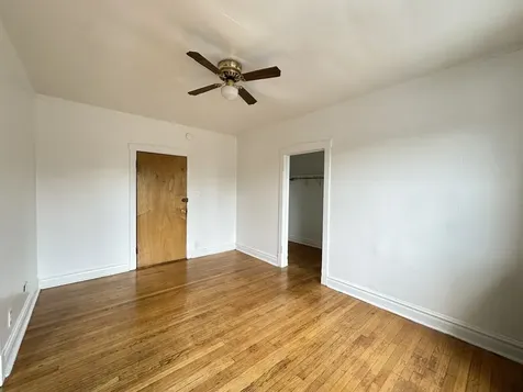 2432 North Linden Place Chicago IL 60647