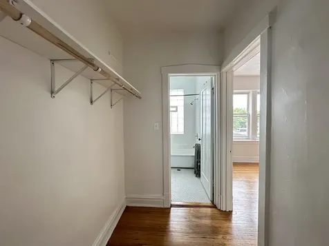 2432 North Linden Place Chicago IL 60647