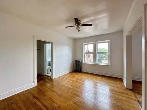 2432 North Linden Place Chicago IL 60647