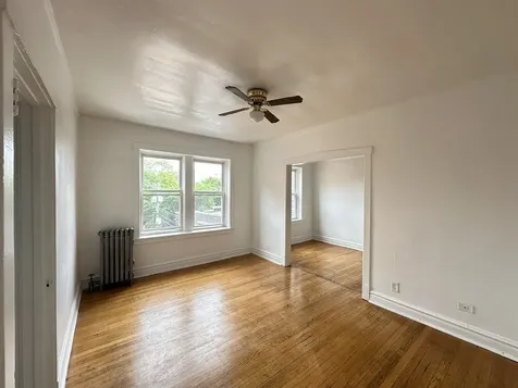 2432 North Linden Place Chicago IL 60647