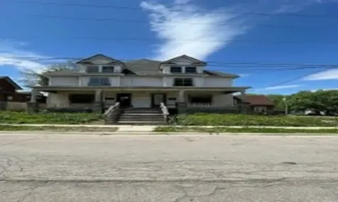 16-18 North Green Avenue Freeport IL 61032