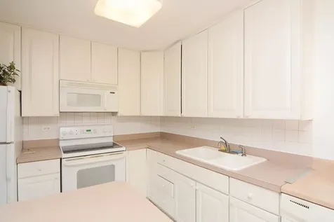 5100 North Marine Drive Chicago IL 60640
