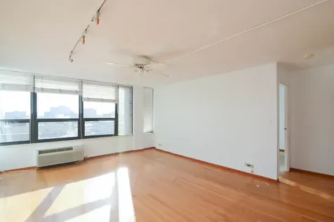 5100 North Marine Drive Chicago IL 60640