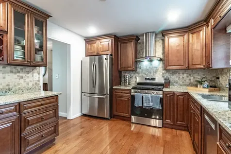 6 South Deerpath Drive Vernon Hills IL 60061